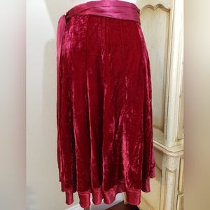 NY Collection Skirt, Red "Vintage Velvet" Satin Wrap Tie Waist, Satin Trim Hem L